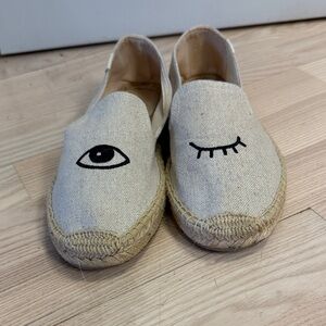 Soludos Wink Smoking Slipper